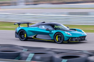 Aston Martin Valhalla