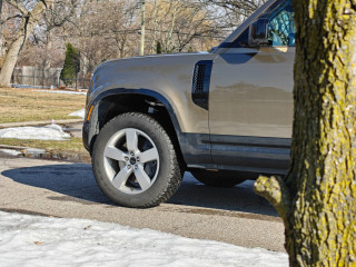 Land Rover Defender 110