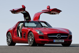 Mercedes-Benz SLS AMG