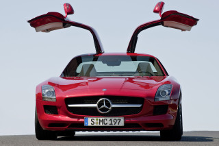 Mercedes-Benz SLS AMG