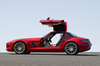 Mercedes-Benz SLS AMG