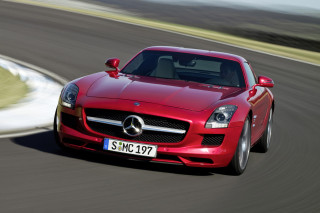 Mercedes-Benz SLS AMG