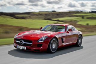 Mercedes-Benz SLS AMG