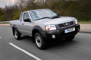 Nissan NP300