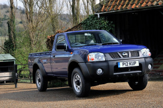 Nissan NP300