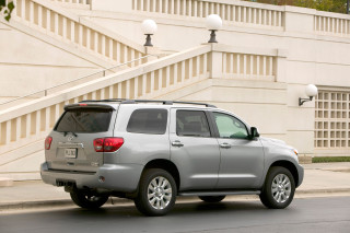 Toyota Sequoia