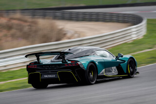 Aston Martin Valhalla