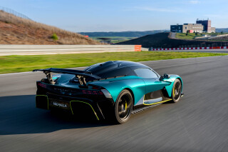 Aston Martin Valhalla