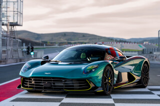 Aston Martin Valhalla