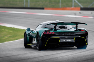 Aston Martin Valhalla