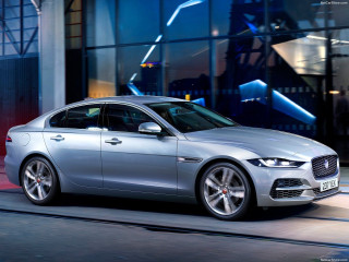 Jaguar XE