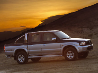 Mazda B2500