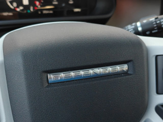 Land Rover Defender 110