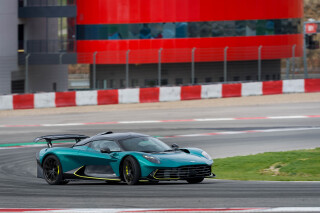 Aston Martin Valhalla