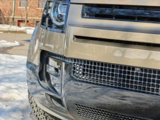 Land Rover Defender 110