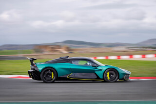 Aston Martin Valhalla