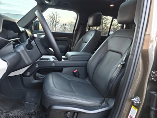 Land Rover Defender 110