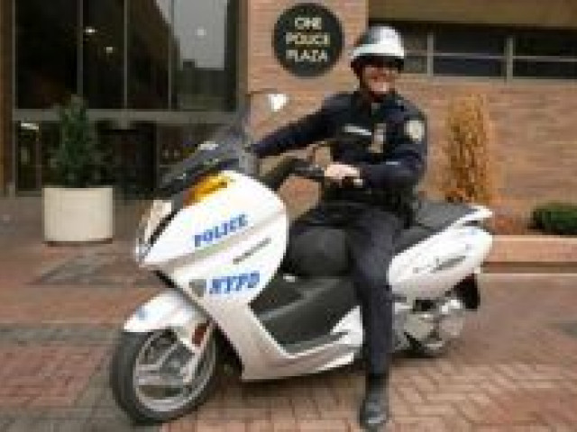 Полиция Нью-Йорка пересядет на электротранспорт