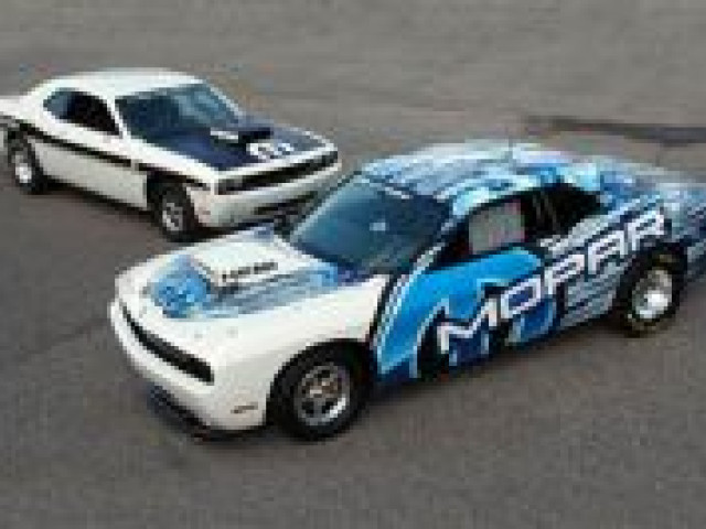 Dodge Challenger SRT8 для дрэг-рейсеров