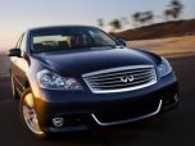 Infiniti M35 прибавит мощности