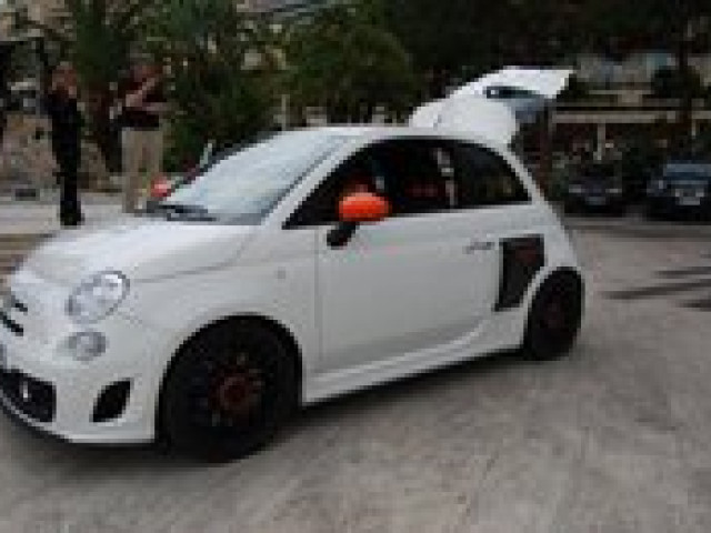 Fiat 500 Abarth: мотор вытеснил задние сиденья