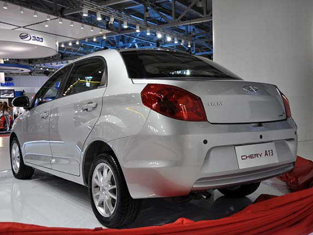 Появился в продаже китайский Chery Bonus