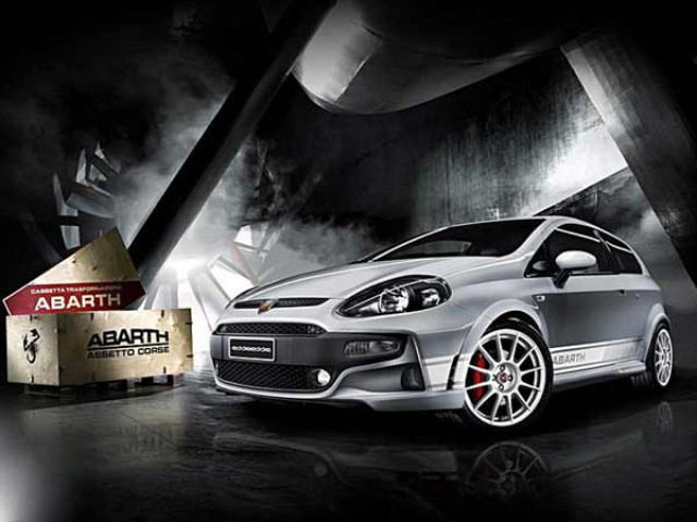 Abarth прокачал Fiat Punto Evo