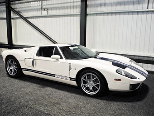 Project Kahn выставило на продажу спорткар экс-чемпиона Формулы-1