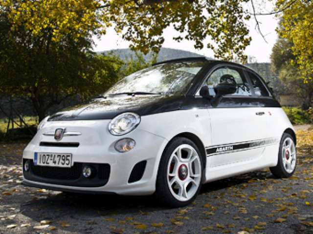 Компания Fiat оснастит хэтчбек 500 Abarth автоматической коробкой передач