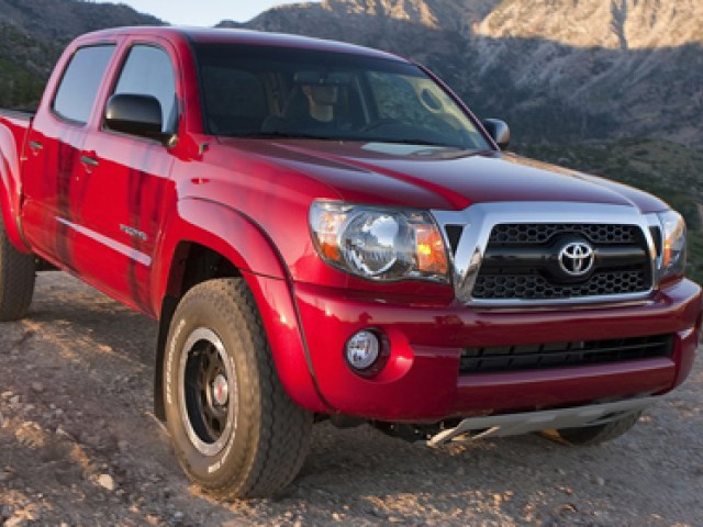 Toyota отзывает пикапы Tacoma