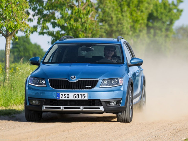 Стала известна цена Skoda Octavia Scout в рублях