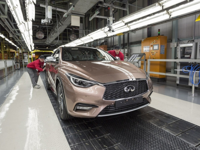 Хэтч Infiniti Q30 попал на конвейер