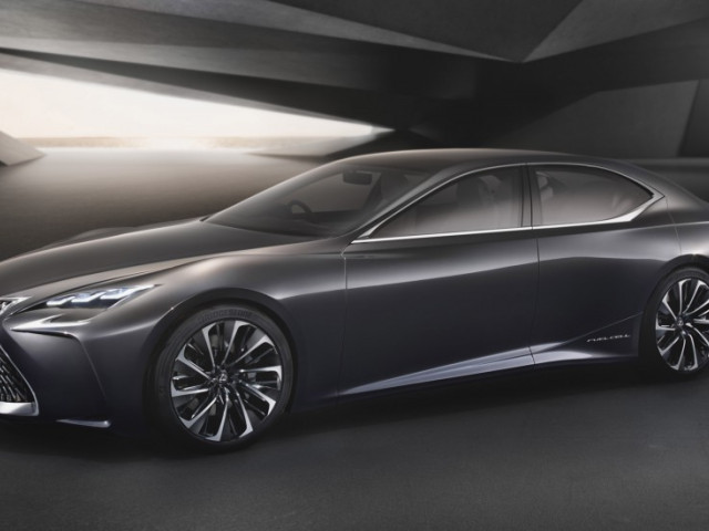 Седан Lexus LF-FC превратится в «водородную бомбу»