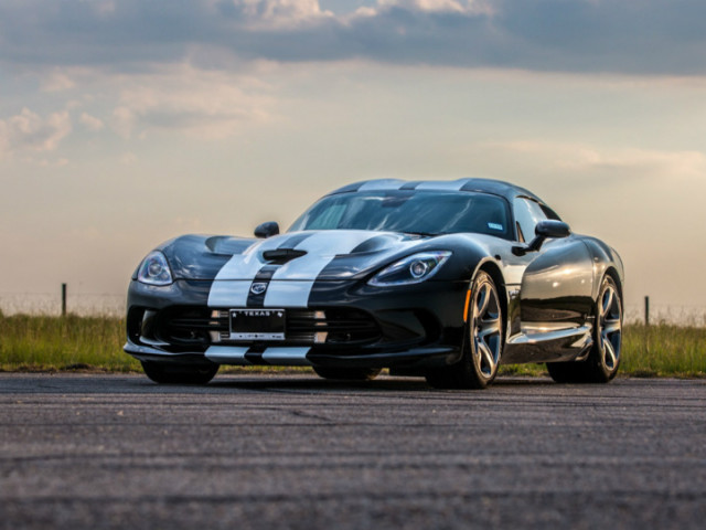 Тюнерами Hennessey Performance был создан 819-сильный Dodge Viper