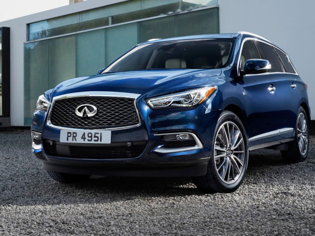 Infiniti поведала о новшествах российского кросса QX60