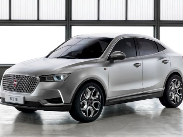 Новинка Borgward попалась на тестах