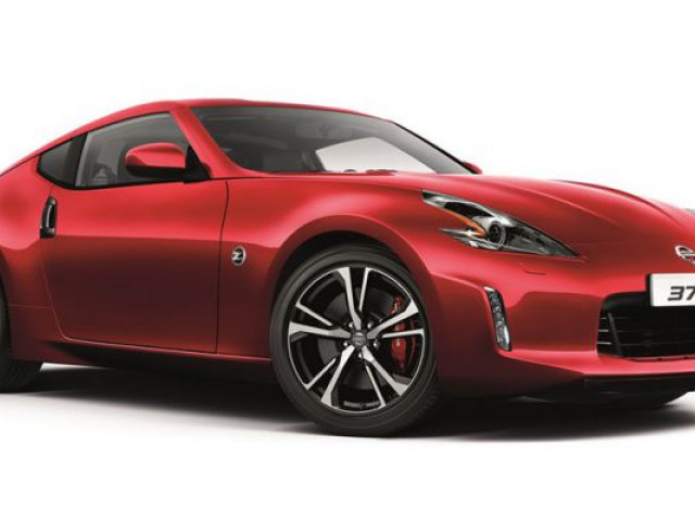 Спорткар Nissan 370Z получил порцию обновлений