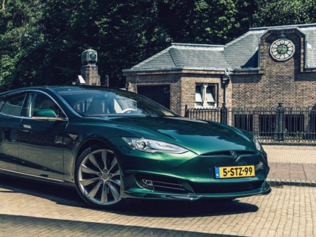 Tesla Model S: универсал на базе электромобиля