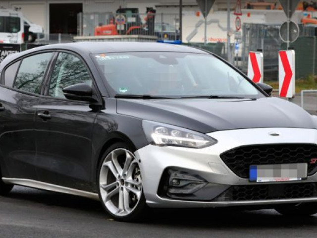 Ford Focus ST нарастит объём мотора