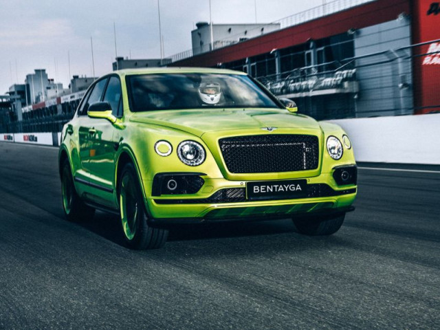 Один из лимитированных Bentley Bentayga Pikes Peak приедет в Россию