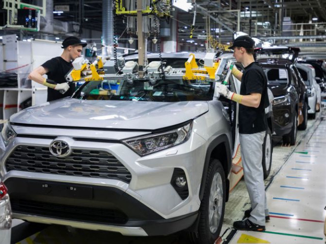 Сборка нового Toyota RAV4 запущена в России