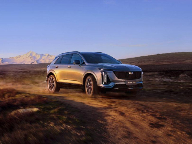 Новый Cadillac XT5 в Китае: фотографии интерьера и подробности