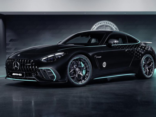 Ограниченный тираж Mercedes-AMG GT 63 Pro с уникальным декором