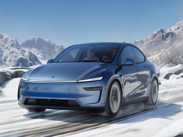 Новая Tesla Model Y: 450 лошадиных сил и уникальный дизайн от Cybertruck дебютировали в Китае