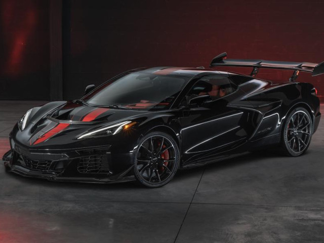Новый Corvette ZR1X: Полноприводный гибрид с мощностью 1267 л.с.
