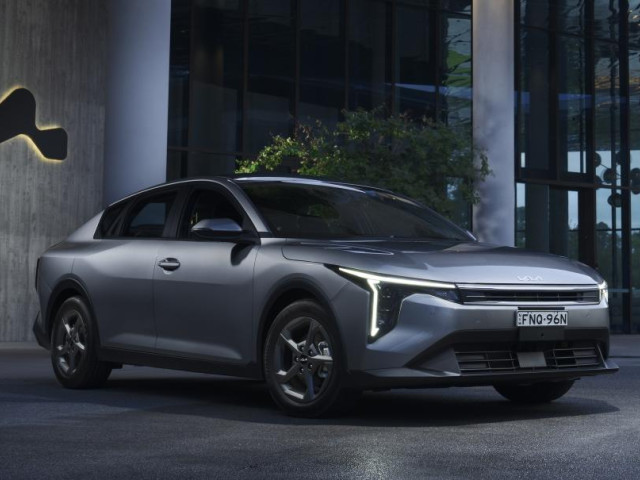 Kia патентует новый седан в России, замену Cerato