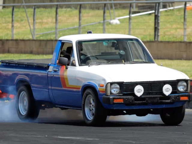 Этот скромный Toyota Hilux — настоящий скрытый монстр