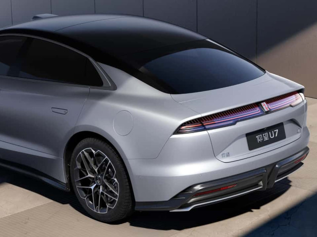 Китайская компания BYD представила новый оппозитный двигатель