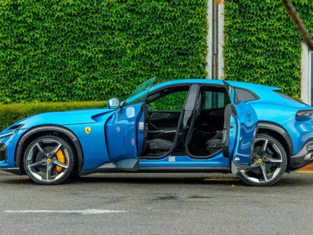 Ferrari представит спортивный вариант своего мощного кроссовера Purosangue