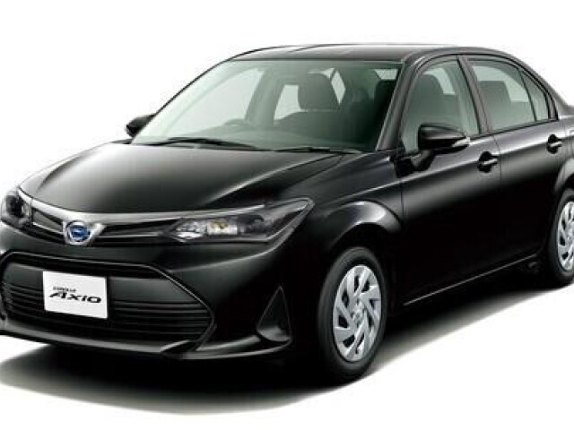 В Россию привезли Toyota Corolla Axio — седан дешевле Lada Granta